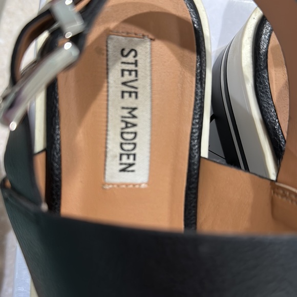 Steve Madden black sandals - Picture 3 of 4